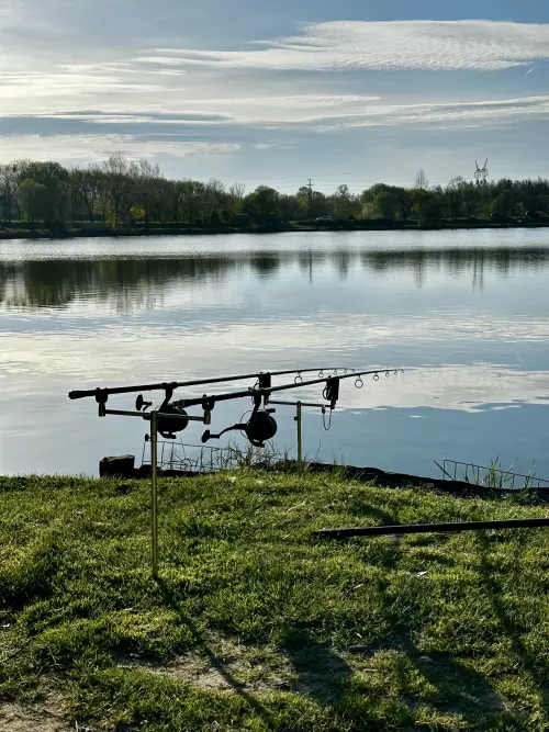 Horgászhely: Bázis Horgásztó