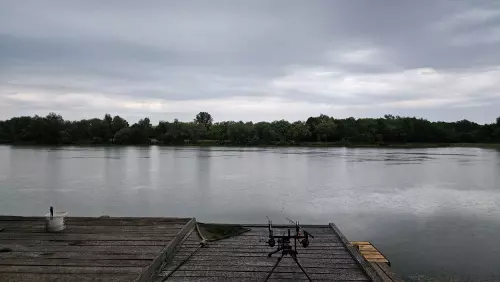 Horgászhely: Baki Fenyősaljai víztározó