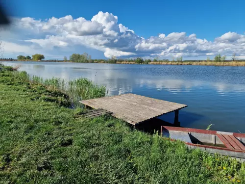Horgászhely: Hantosi Horgászcentrum