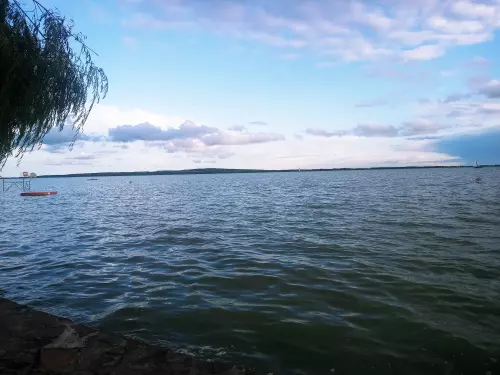 Horgászhely: Balaton, fonyódi partszakasz