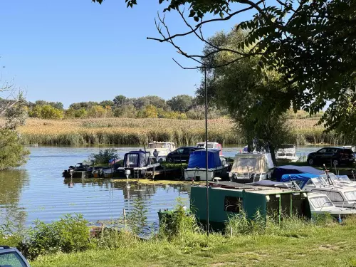 Csicsman kikötő - Galéria kép