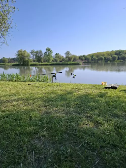 Sipos Horgásztó horgászhely képe – Lajosmizse